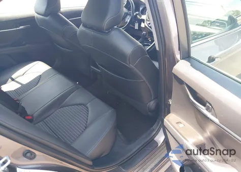 2021 Toyota Camry Se z USA, uszkodzony, nr VIN 4T1G11AK2MU454794